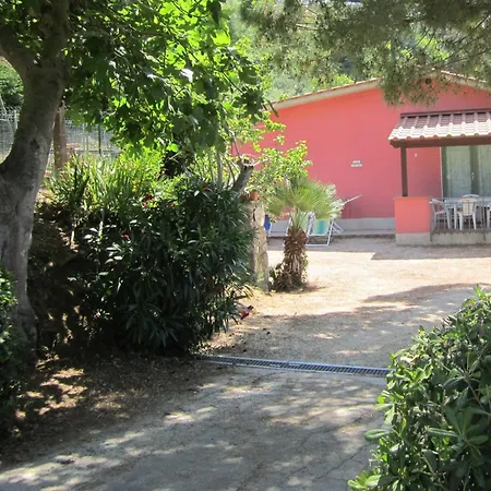 In Mit Schoenem Garten Capoliveri (Isola d'Elba)